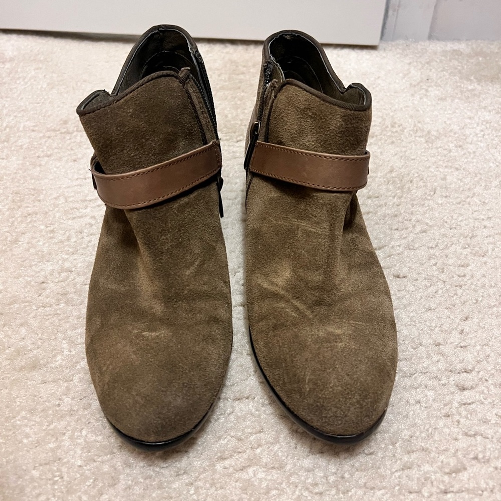 Same Edelman bootie in great condition